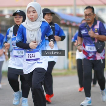 Runner Photo 3462406