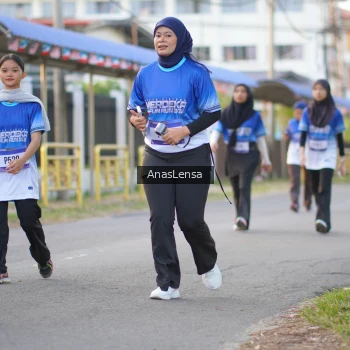 Runner Photo 3462429