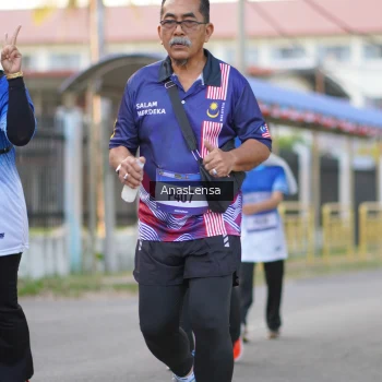 Runner Photo 3462430