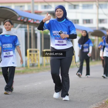 Runner Photo 3462445
