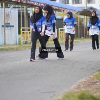 Runner Photo 3462459
