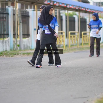 Runner Photo 3462472