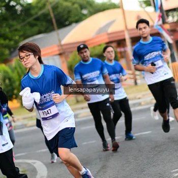 Runner Photo 3462624