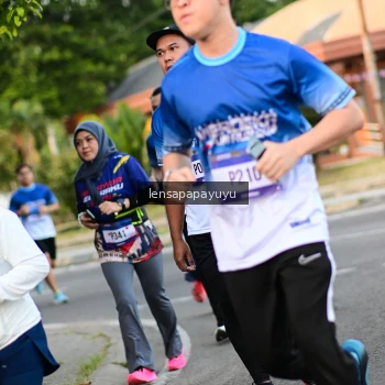 Runner Photo 3462697