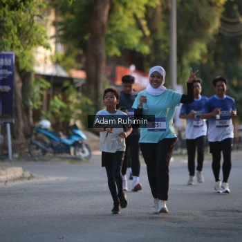 Runner Photo 3462705