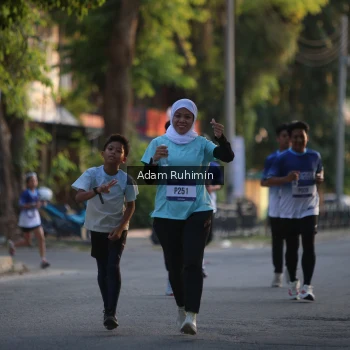 Runner Photo 3462715