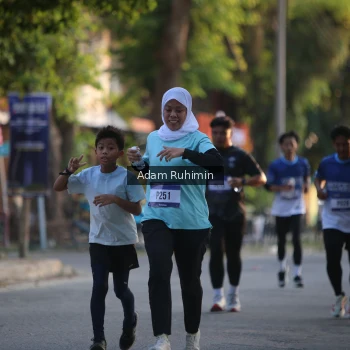 Runner Photo 3462719
