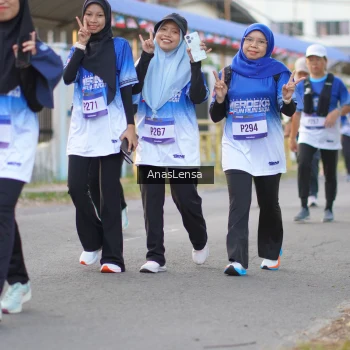 Runner Photo 3462720