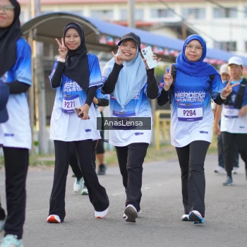 Runner Photo 3462731