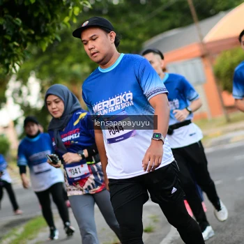 Runner Photo 3462754