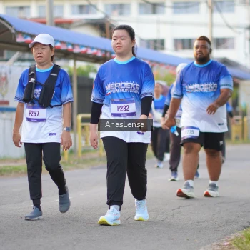 Runner Photo 3462755
