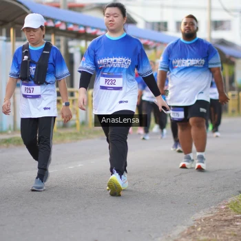 Runner Photo 3462773