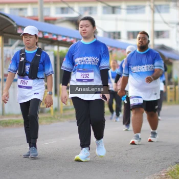 Runner Photo 3462774