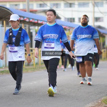 Runner Photo 3462775