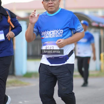 Runner Photo 3463003