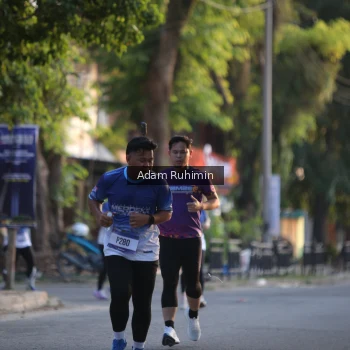 Runner Photo 3463017