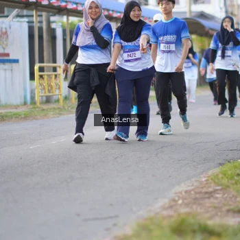 Runner Photo 3463073