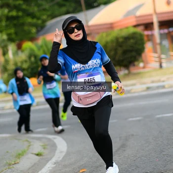 Runner Photo 3463122