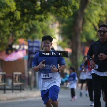 Runner Photo 3463124