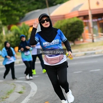 Runner Photo 3463125
