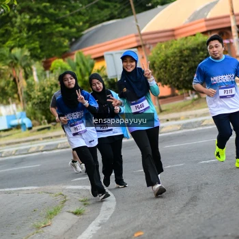 Runner Photo 3463126