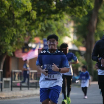 Runner Photo 3463135