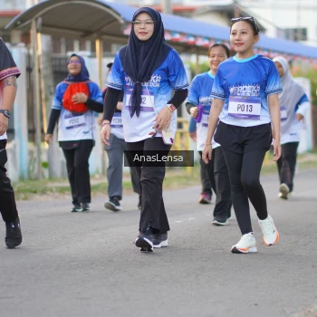 Runner Photo 3463160