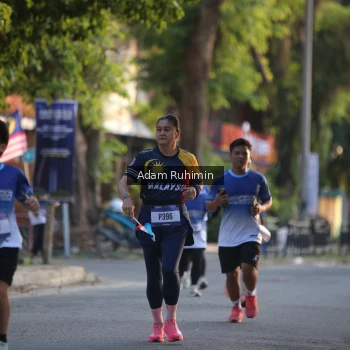 Runner Photo 3463166