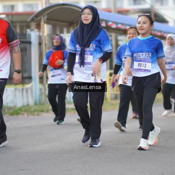 Runner Photo 3463171