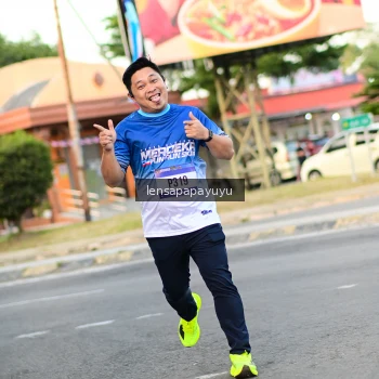 Runner Photo 3463179