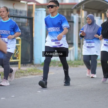 Runner Photo 3463256