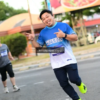 Runner Photo 3463316