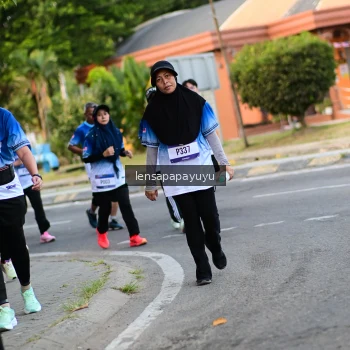 Runner Photo 3463333