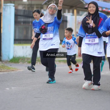 Runner Photo 3463413