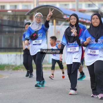 Runner Photo 3463417
