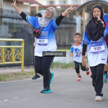 Runner Photo 3463419