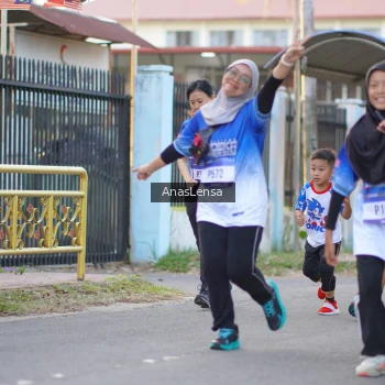 Runner Photo 3463420