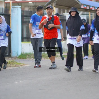 Runner Photo 3463473