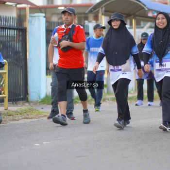 Runner Photo 3463480