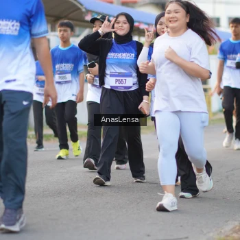 Runner Photo 3463565