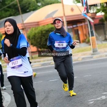 Runner Photo 3463577
