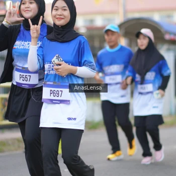 Runner Photo 3463597