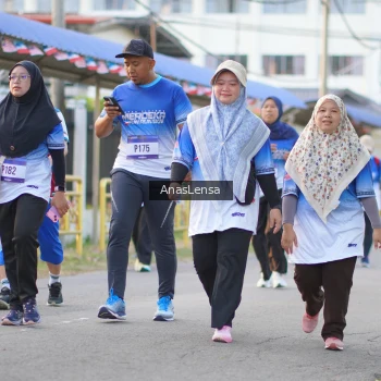 Runner Photo 3463674