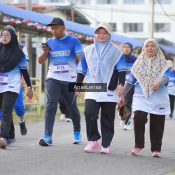 Runner Photo 3463681