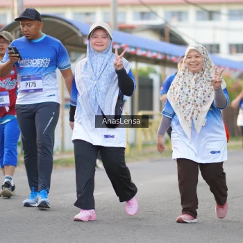 Runner Photo 3463710