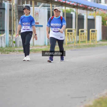 Runner Photo 3463765