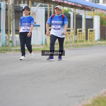 Runner Photo 3463771