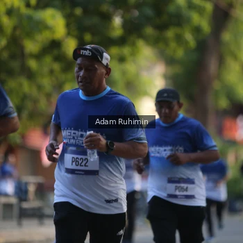 Runner Photo 3463774