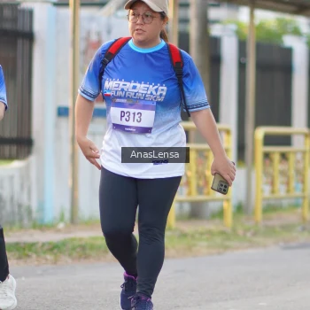 Runner Photo 3463792