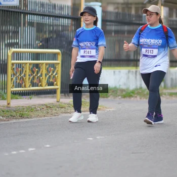 Runner Photo 3463796